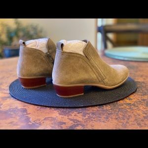 *NEW* Diba suede ankle bootie